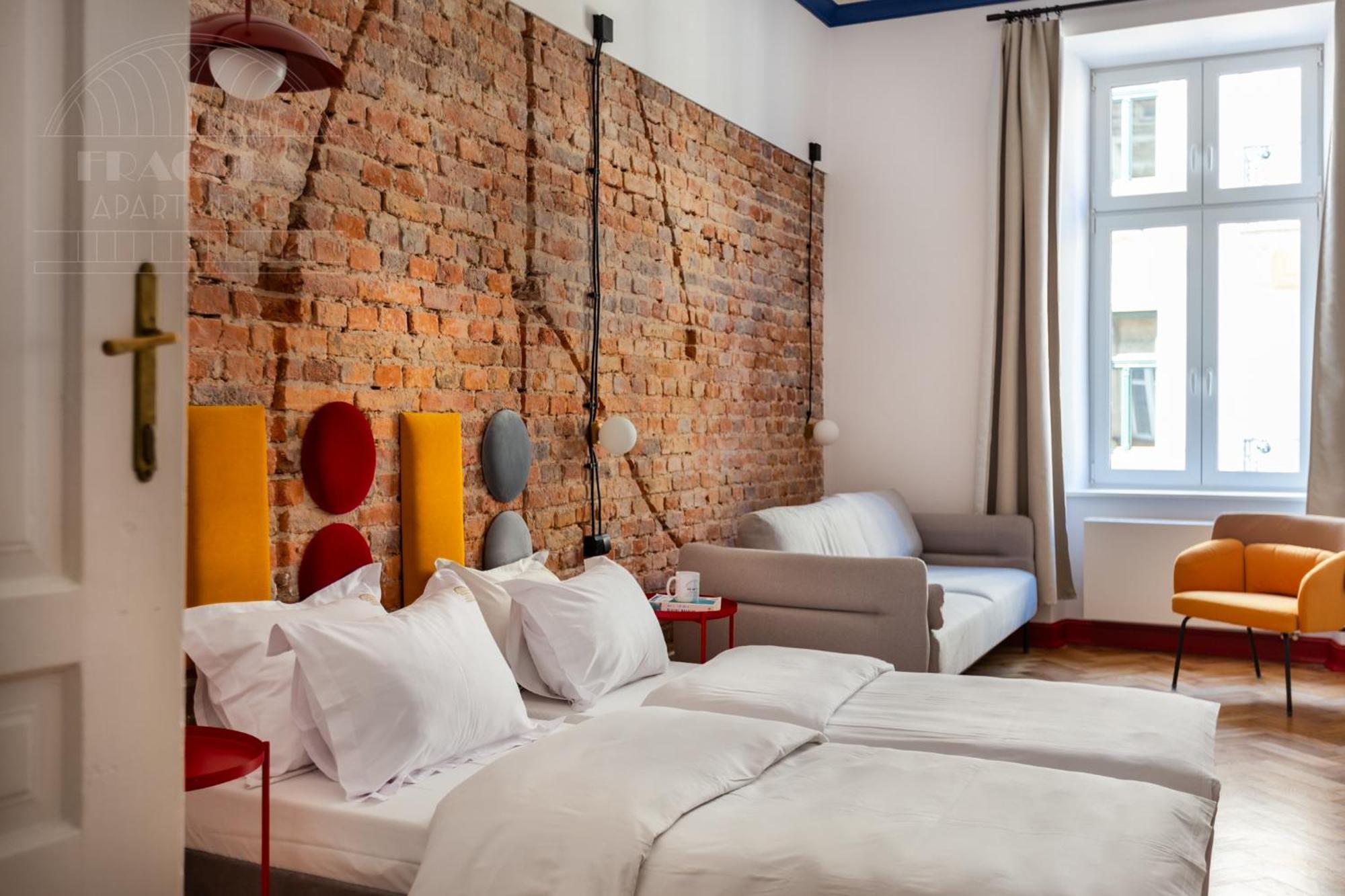 Spacious City Center Family Apartments Cracóvia Exterior foto