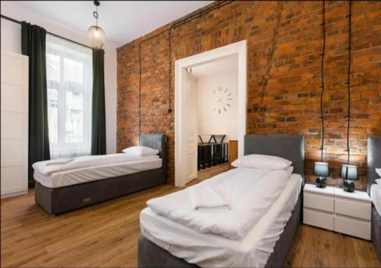 Spacious City Center Family Apartments Cracóvia Exterior foto